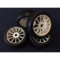 Losi King Pin Tyres Fitted on White Multi-Spoke Wheels (4)